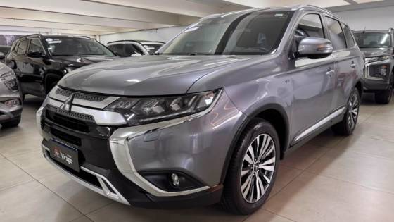 MITSUBISHI OUTLANDER 3.0 MIVEC V6 GASOLINA HPE-S AWD AUTOMÁTICO MITSUBISHI OUTLANDER 3.0 MIVEC V6 GASOLINA HPE-S AWD AUTOMÁTICO